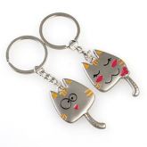 Gato bonito chaveiro de metal em forma de par Cod.: 005